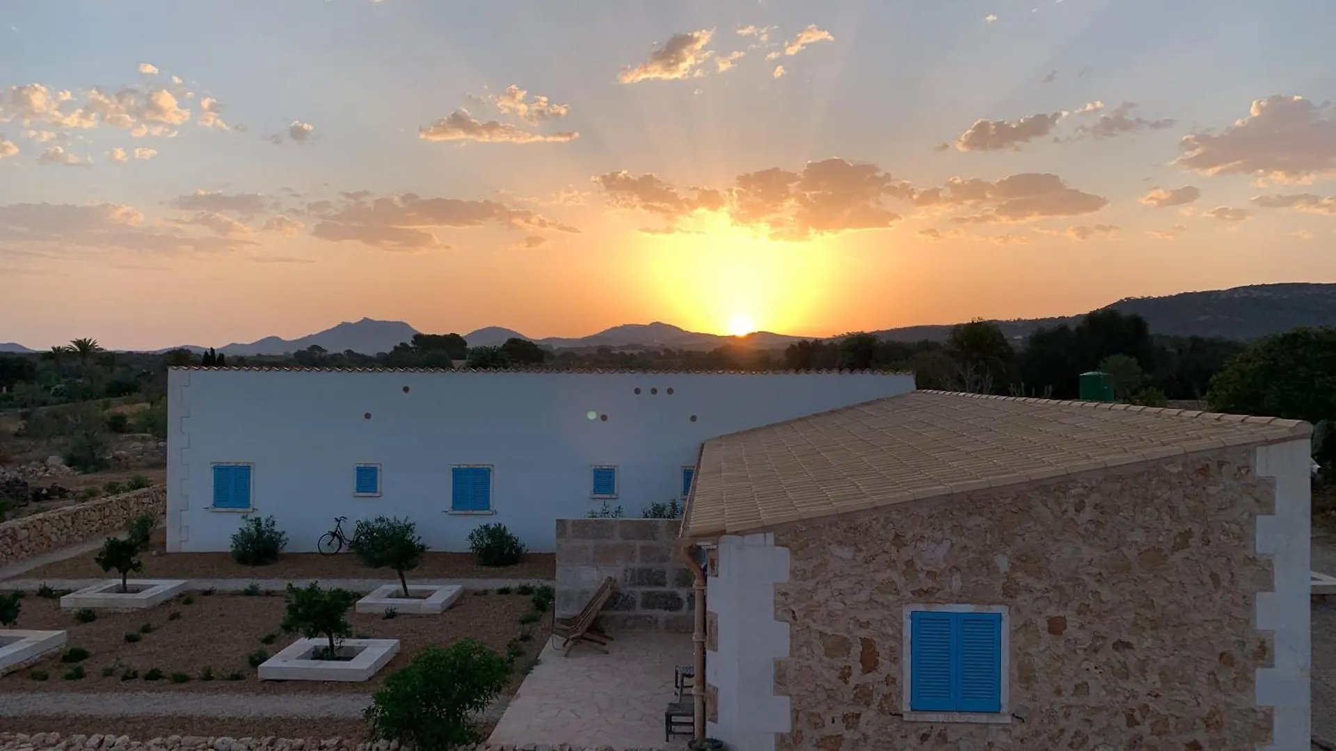 Farm stay Blue Door Mallorca Cas Concos